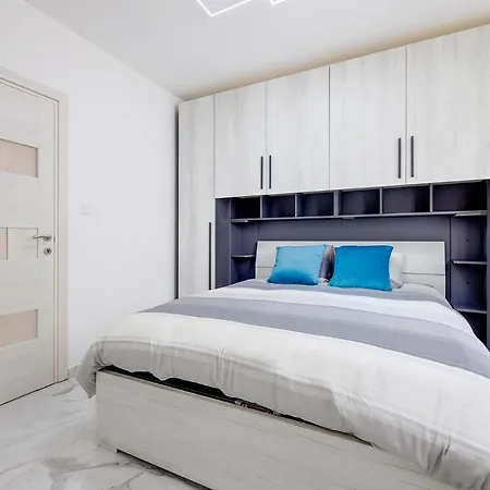 Fabulous Penthouse Close To St George's Bay Saint Julian's
